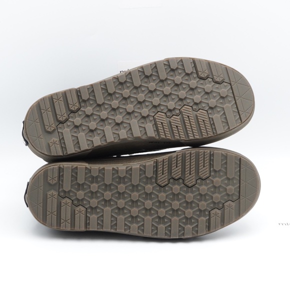 NEW Size 9 Women's Vans MTE Sk8-Hi DR Waterproof Suede Sneakers VN000CVR0VB - Picture 7 of 8